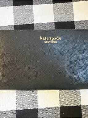 kate spade Black Saffiano Leather Zip Wallet with Gold Logo